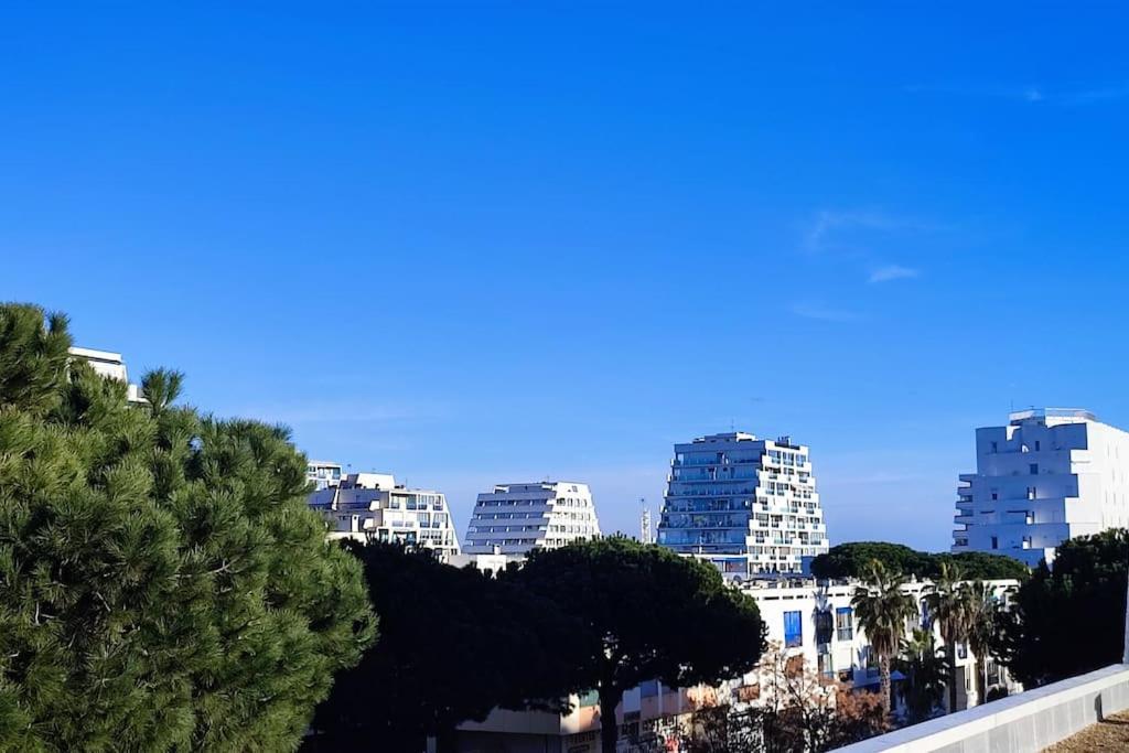 Grand Voile - Hyper Centre, Climatisation, Vue Panoramique Sur L'Architecture De La Grande Motte Appartement Buitenkant foto
